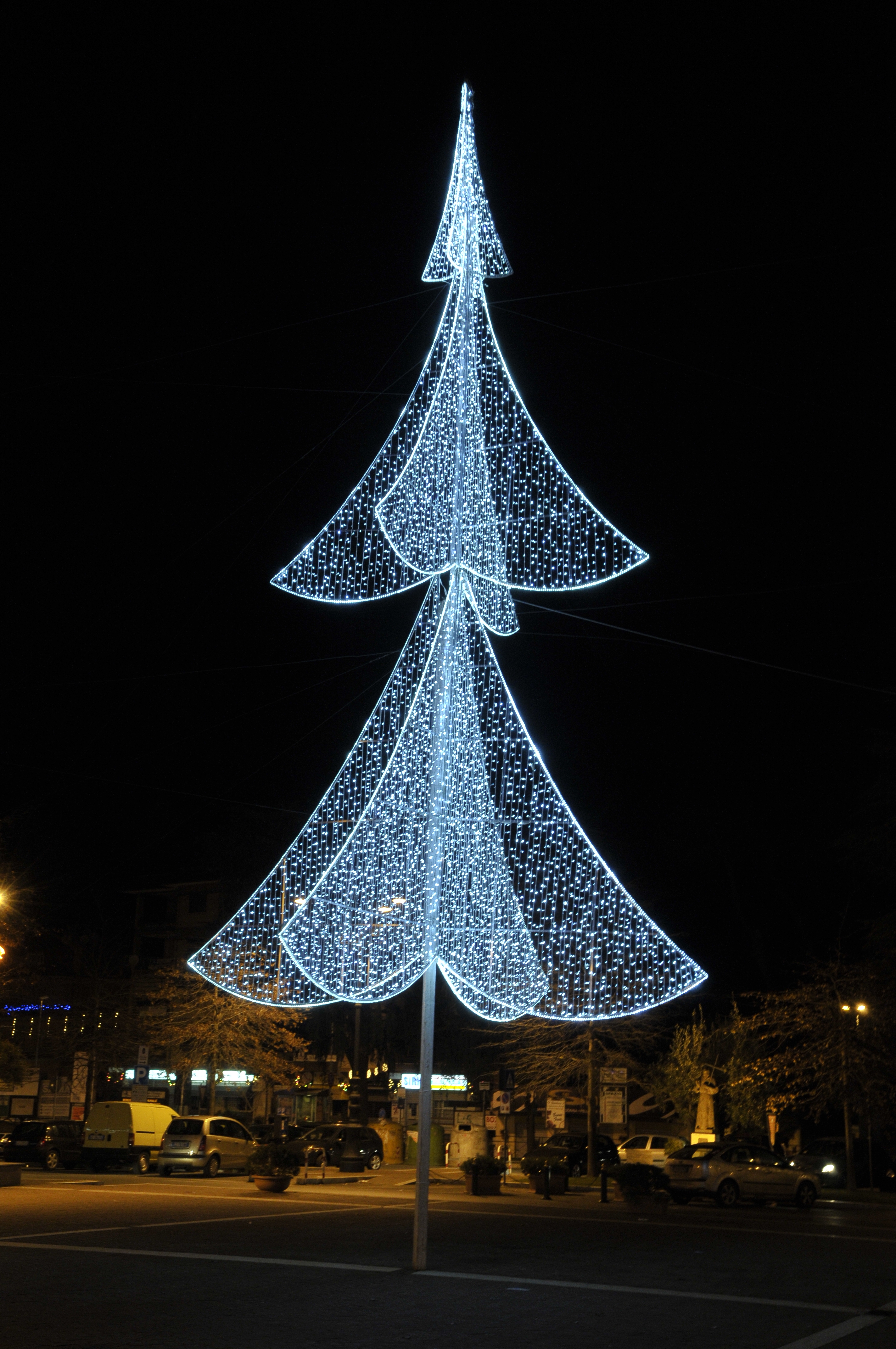 Addobbi Natalizi Napoli.Alberi Di Natale Luminarie Natalizie Caserta E Addobbi Natalizi Napoli